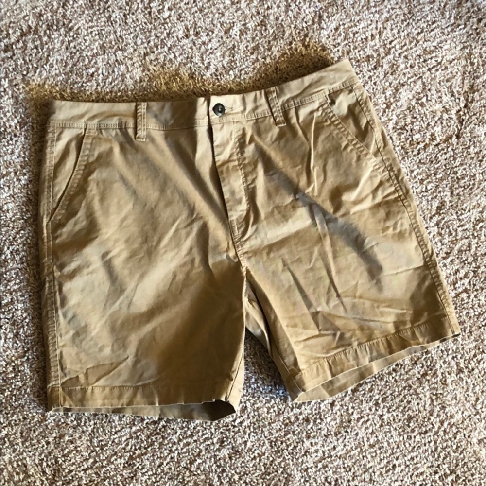 Aeropostale 5” Chino Short